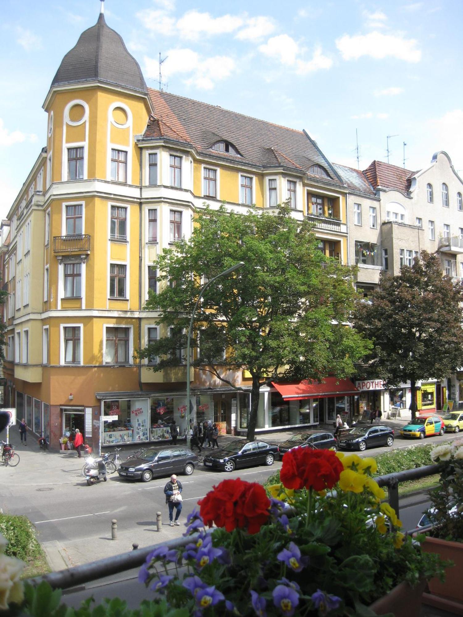 Hotel Am Hermannplatz Berlin Bagian luar foto